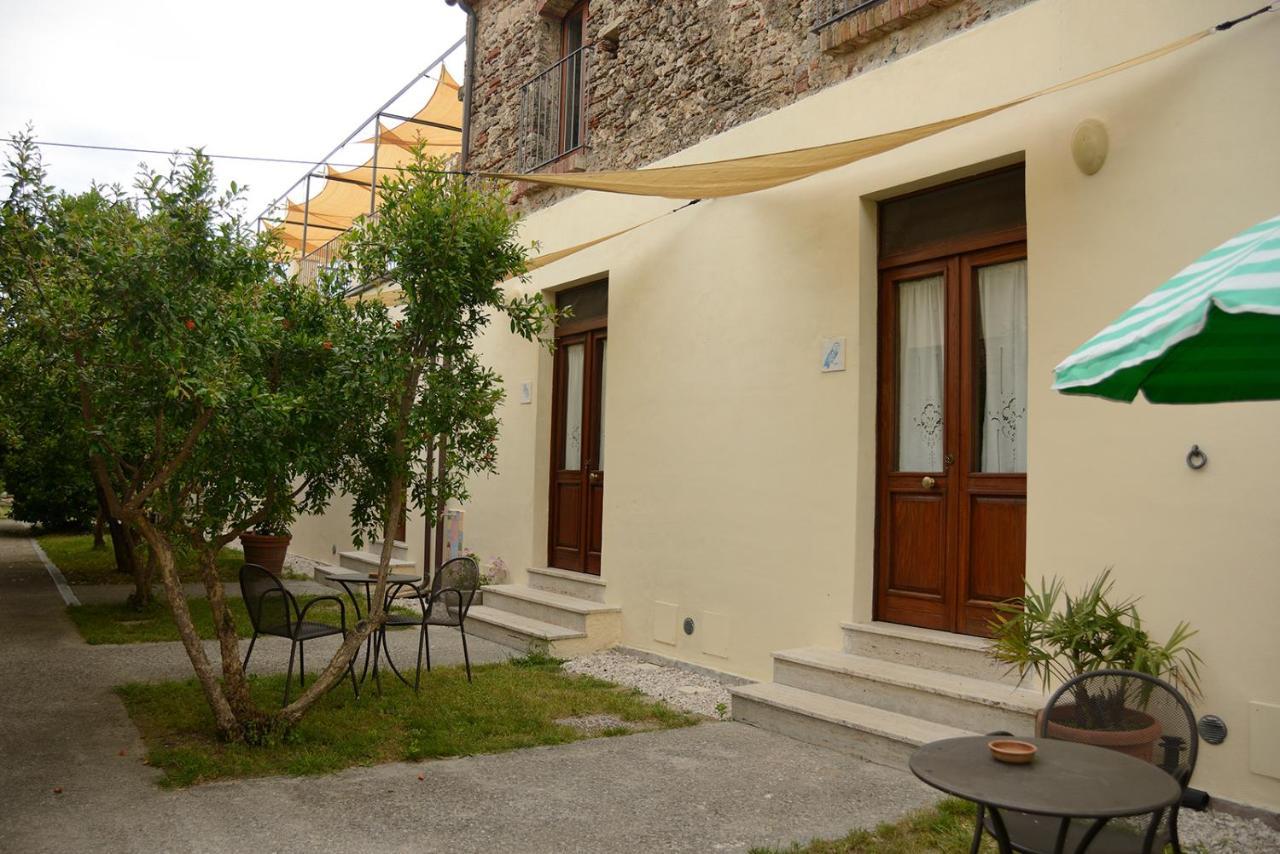 Bed and Breakfast Casa del Geco Paestum Exterior foto