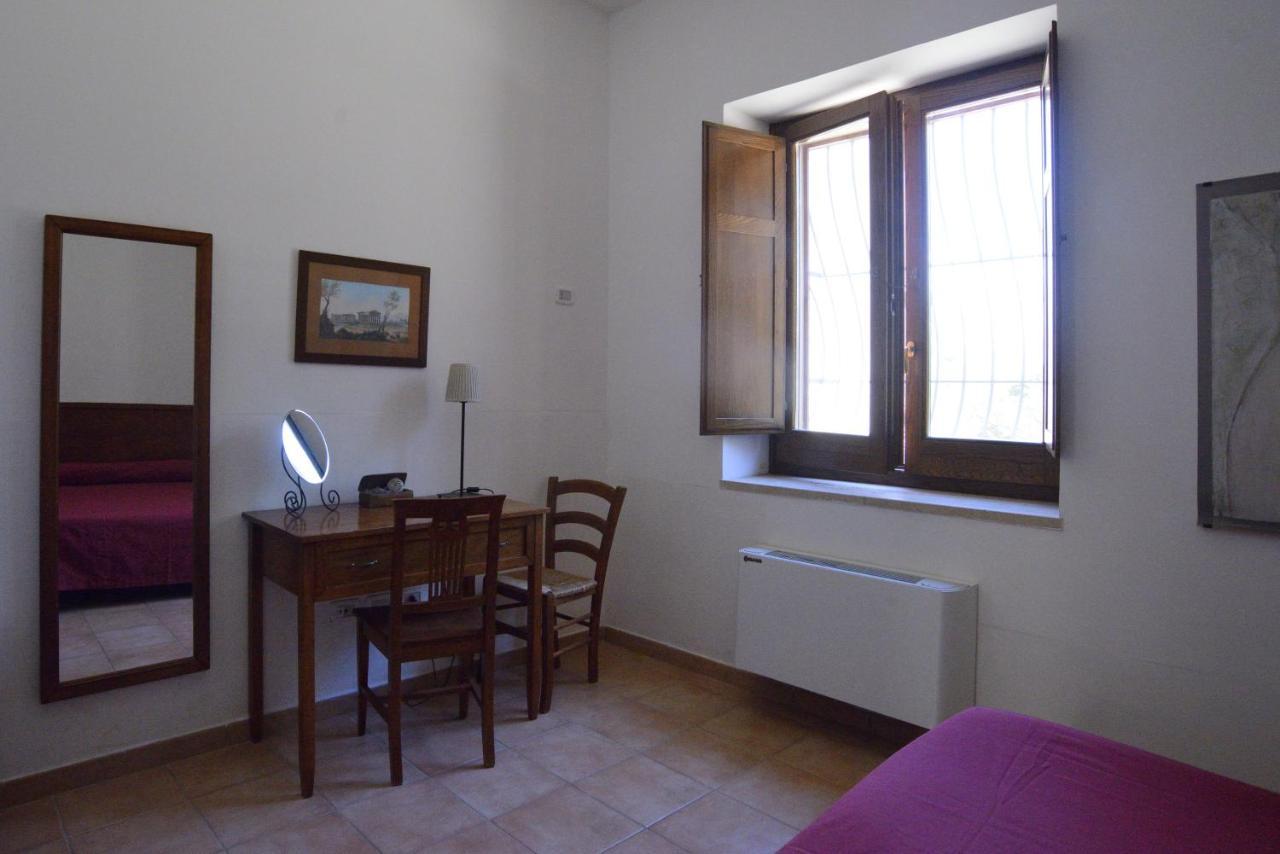 Bed and Breakfast Casa del Geco Paestum Exterior foto